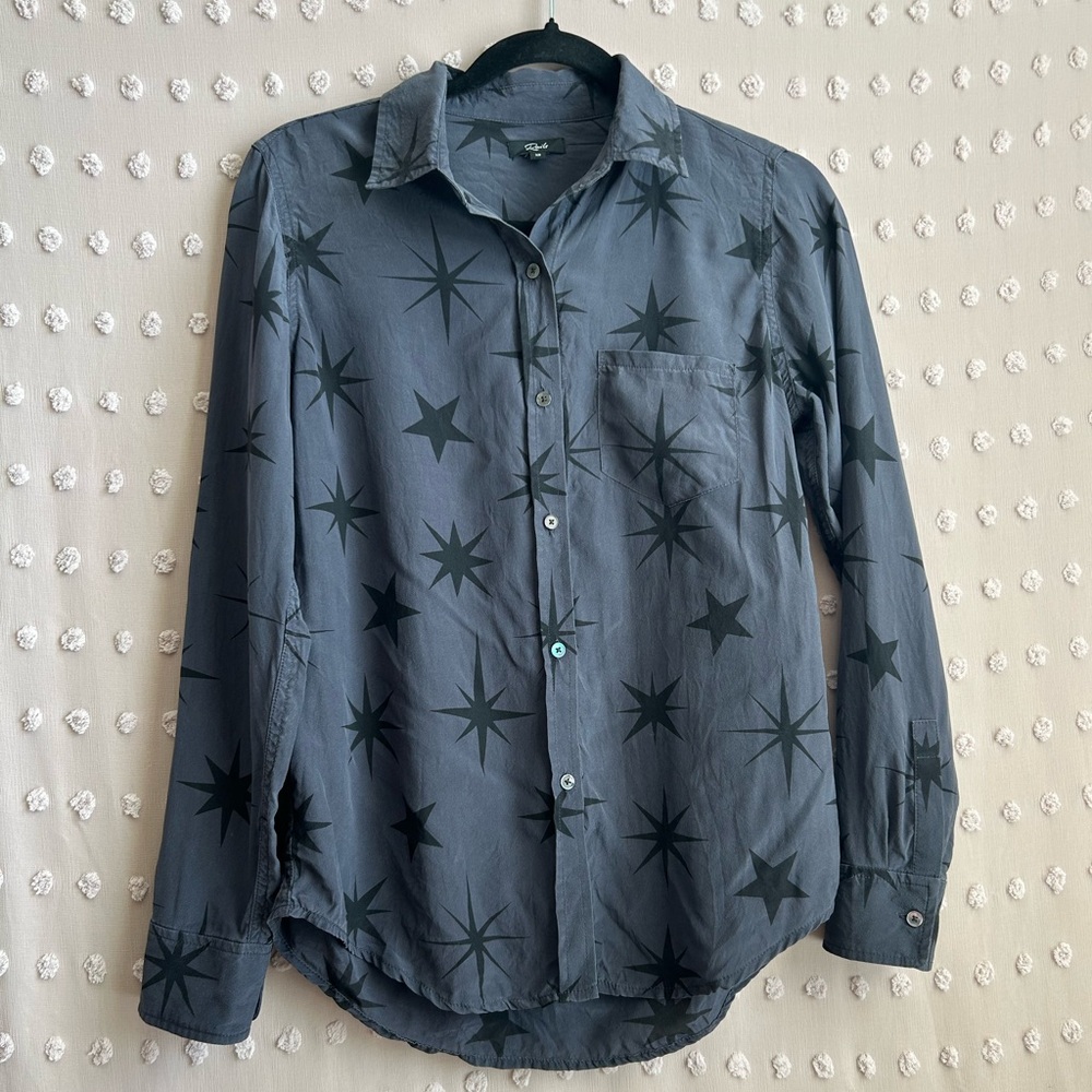 Rails Kate Silk Long‎ Sleeve Button Up Sz XS Charcoal Stars